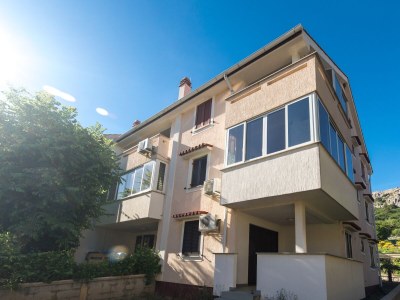 Apartment Two bedroom apartment with balcony and sea view Baška, Krk A-19675-a in Baška - Apartment