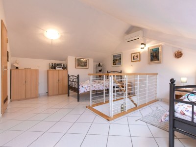 Apartment Two bedroom apartment with balcony and sea view Baška, Krk A-19675-a - Outdoor photo 14