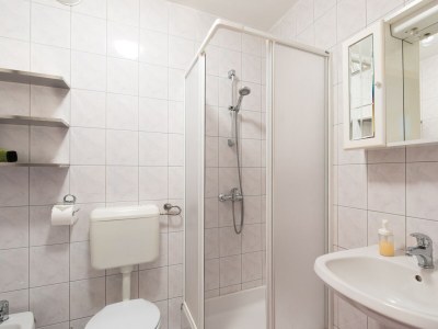 Apartment Two bedroom apartment with balcony and sea view Baška, Krk A-19675-a - Outdoor photo 18