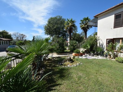 Apartment Three bedroom apartment with terrace Njivice, Krk A-20468-a - Outdoor photo 2