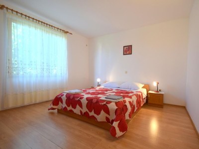 Apartment Three bedroom apartment with terrace Njivice, Krk A-20468-a - Outdoor photo 6