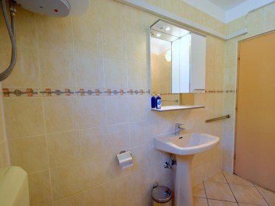 Apartment Three bedroom apartment with terrace Njivice, Krk A-20468-a - Outdoor photo 13