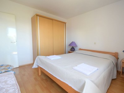 Apartment Two bedroom apartment with terrace and sea view Njivice, Krk A-20469-a - Outdoor photo 4