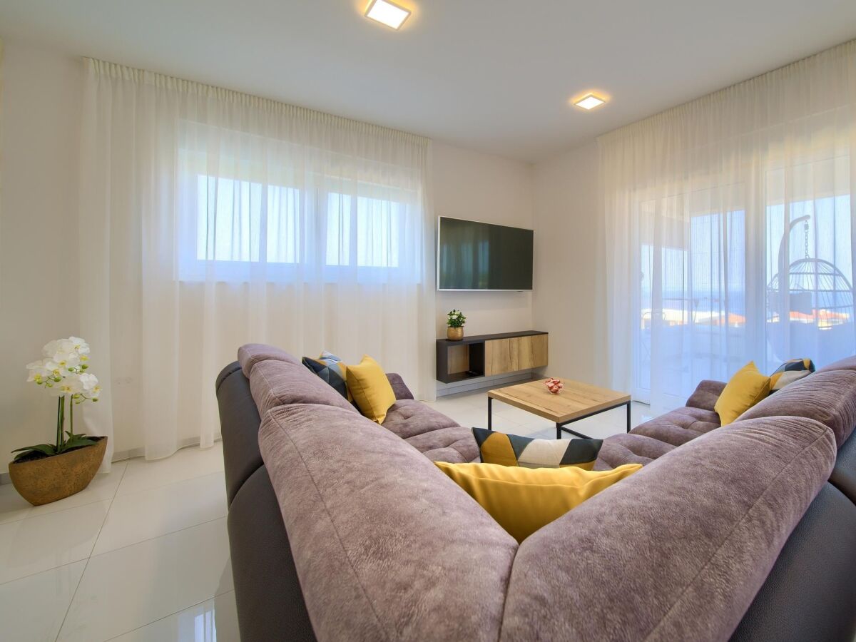 Apartment Three bedroom apartment with terrace and sea view Malinska, Krk A-20470-a - Outdoor photo 3