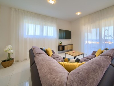 Apartment Three bedroom apartment with terrace and sea view Malinska, Krk A-20470-a - Outdoor photo 3