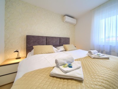 Apartment Three bedroom apartment with terrace and sea view Malinska, Krk A-20470-a - Outdoor photo 17