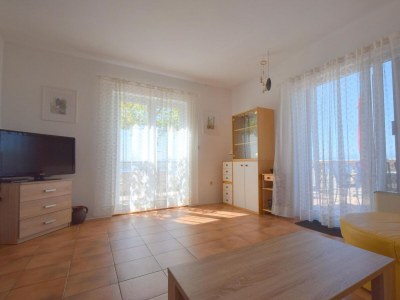 Apartment Three bedroom apartment with terrace and sea view Omišalj, Krk A-20471-a - Outdoor photo 5