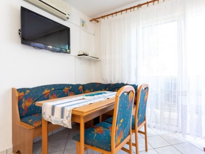 Apartment One bedroom apartment with balcony Njivice, Krk A-20473-a - Outdoor photo 6