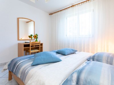 Apartment One bedroom apartment with balcony Njivice, Krk A-20473-a - Outdoor photo 12