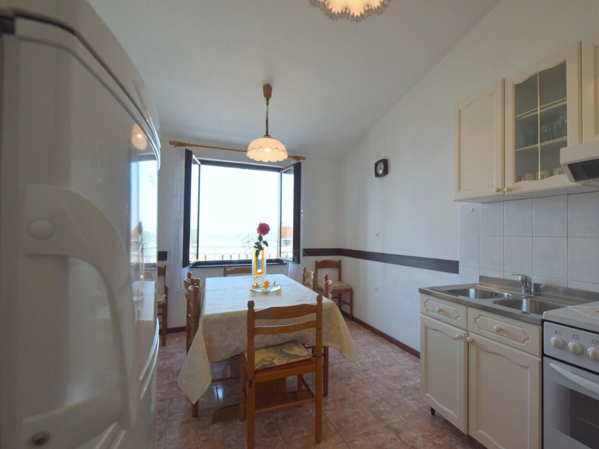 Apartment Three bedroom apartment with terrace and sea view Njivice, Krk A-20474-a - Outdoor photo 5