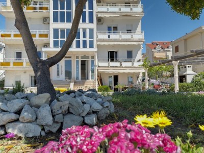 Apartment Two bedroom apartment near beach Kaštel Stari, Kaštela A-19810-a - Outdoor photo 5