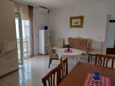 Apartment Two bedroom apartment near beach Kaštel Stari, Kaštela A-19810-a - Outdoor photo 10