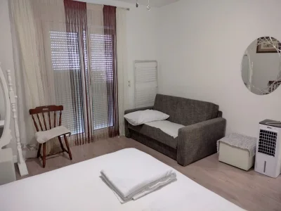 Apartment Two bedroom apartment near beach Kaštel Stari, Kaštela A-19810-a - Outdoor photo 16