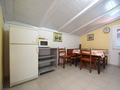 Apartment Two bedroom apartment with balcony and sea view Njivice, Krk A-20479-a - Outdoor photo 5