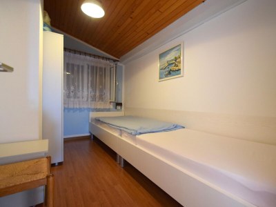 Apartment Two bedroom apartment with balcony and sea view Njivice, Krk A-20479-a - Outdoor photo 8