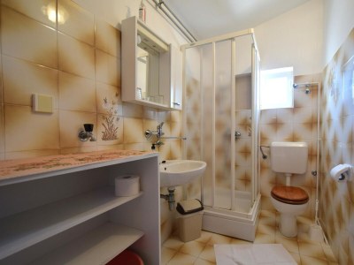 Apartment Two bedroom apartment with balcony and sea view Njivice, Krk A-20479-a - Outdoor photo 9