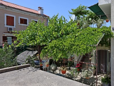 Apartment Two bedroom apartment with air-conditioning Punat, Krk A-19831-a - Outdoor photo 8