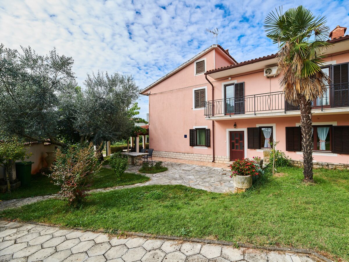 Holiday house Three bedroom house with terrace Valica, Umag K-20533 - Outdoor photo 3