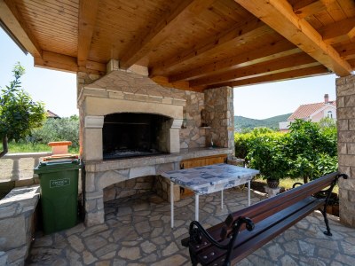 Apartment One bedroom apartment with terrace Mrljane, Pašman A-20056-a - Outdoor photo 4