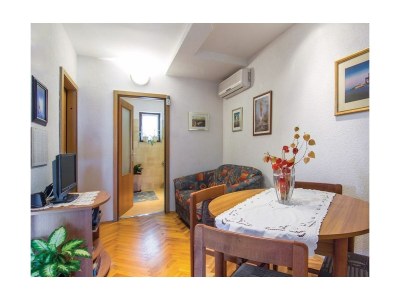 Apartment Two bedroom apartment with balcony Rovinj A-20545-a - Outdoor photo 7