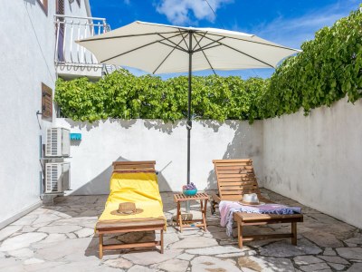 Holiday house Two bedroom house with terrace Milna, Brač K-20140 - Outdoor photo 8