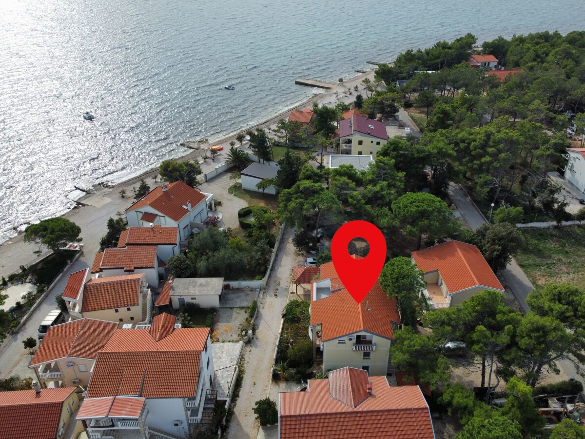 Apartment Two bedroom apartment with balcony and sea view Vir - Kozjak, Vir A-20149-a
