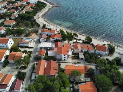 Apartment Two bedroom apartment with balcony and sea view Vir - Kozjak, Vir A-20149-a - Outdoor photo 3