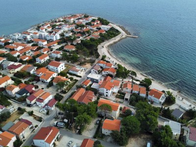 Apartment Two bedroom apartment with balcony and sea view Vir - Kozjak, Vir A-20149-a - Outdoor photo 4