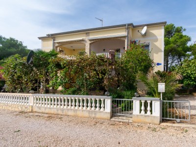 Apartment Two bedroom apartment with balcony and sea view Vir - Kozjak, Vir A-20149-a - Outdoor photo 10