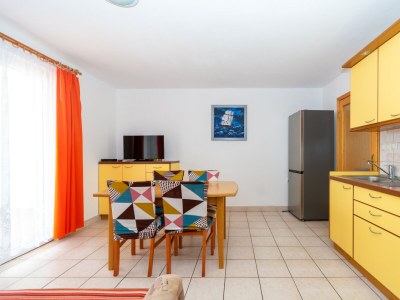 Apartment Two bedroom apartment with balcony and sea view Vir - Kozjak, Vir A-20149-a - Outdoor photo 18