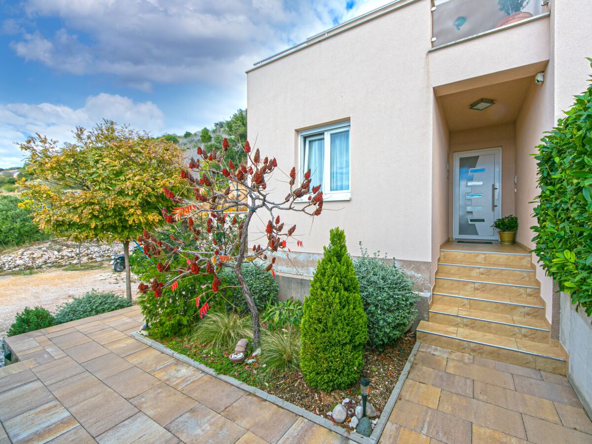 Apartment One bedroom apartment with terrace and sea view Brela, Makarska A-20221-a - Outdoor photo 3