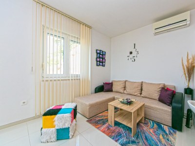 Apartment One bedroom apartment with terrace and sea view Brela, Makarska A-20221-a - Outdoor photo 6