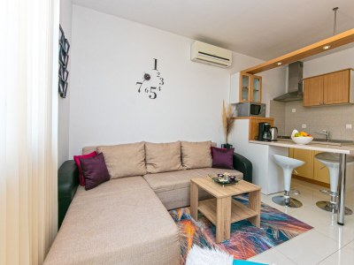 Apartment One bedroom apartment with terrace and sea view Brela, Makarska A-20221-a - Outdoor photo 7