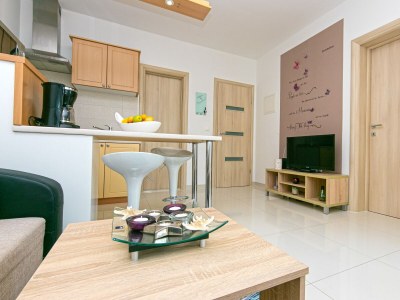 Apartment One bedroom apartment with terrace and sea view Brela, Makarska A-20221-a - Outdoor photo 8