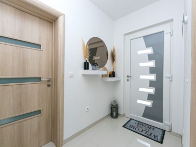 Apartment One bedroom apartment with terrace and sea view Brela, Makarska A-20221-a - Outdoor photo 17