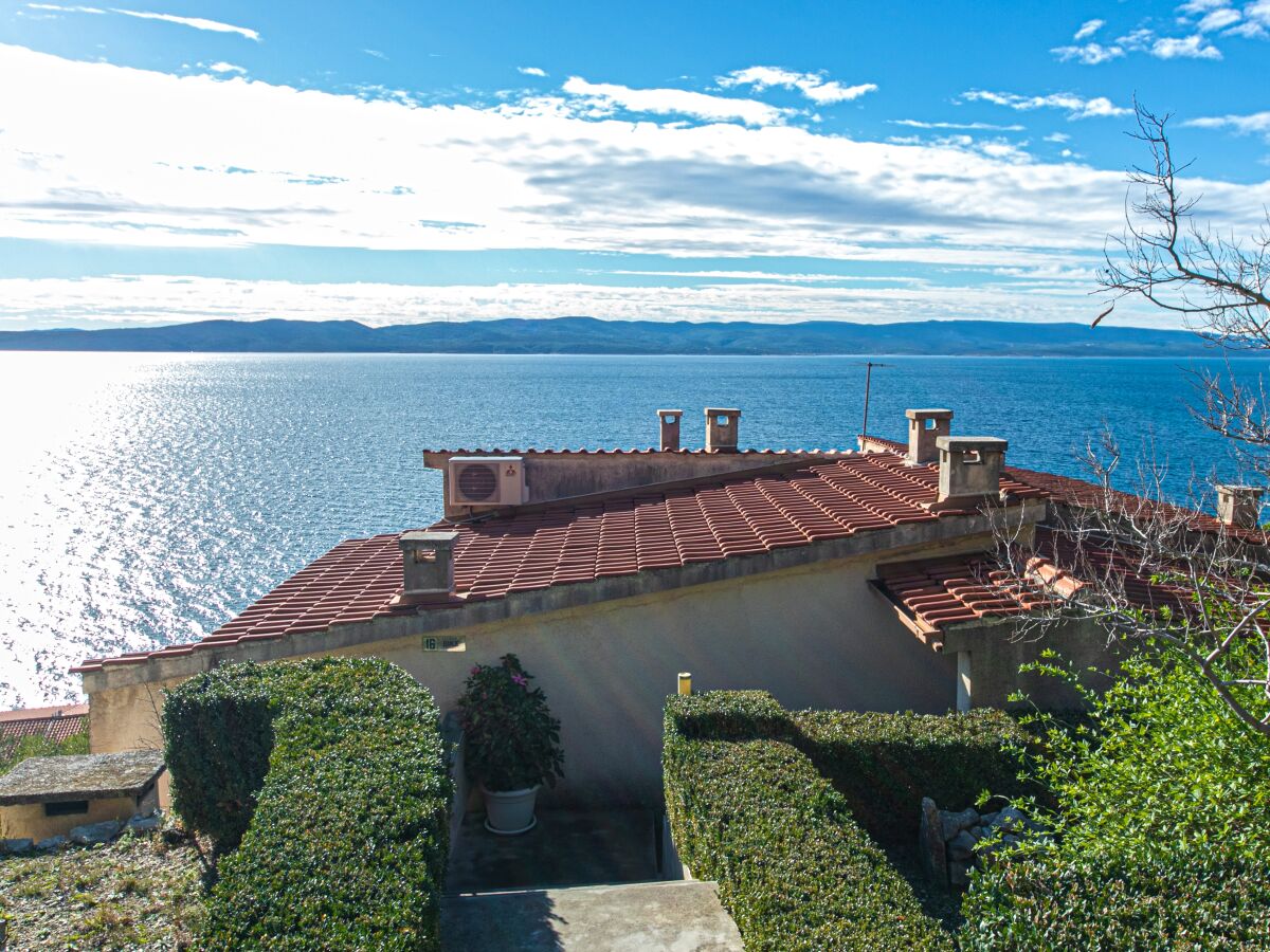 Apartment Two bedroom apartment with terrace and sea view Brela, Makarska A-20223-a