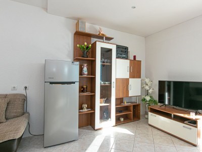 Apartment Two bedroom apartment with terrace and sea view Brela, Makarska A-20223-a - Outdoor photo 8