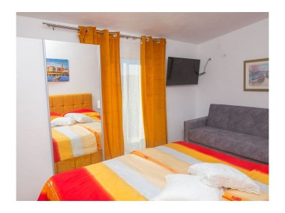 Holiday house Comfortable and spacious house with terrace and sea view Čista Velika, Vodice K-20227 - Outdoor photo 25