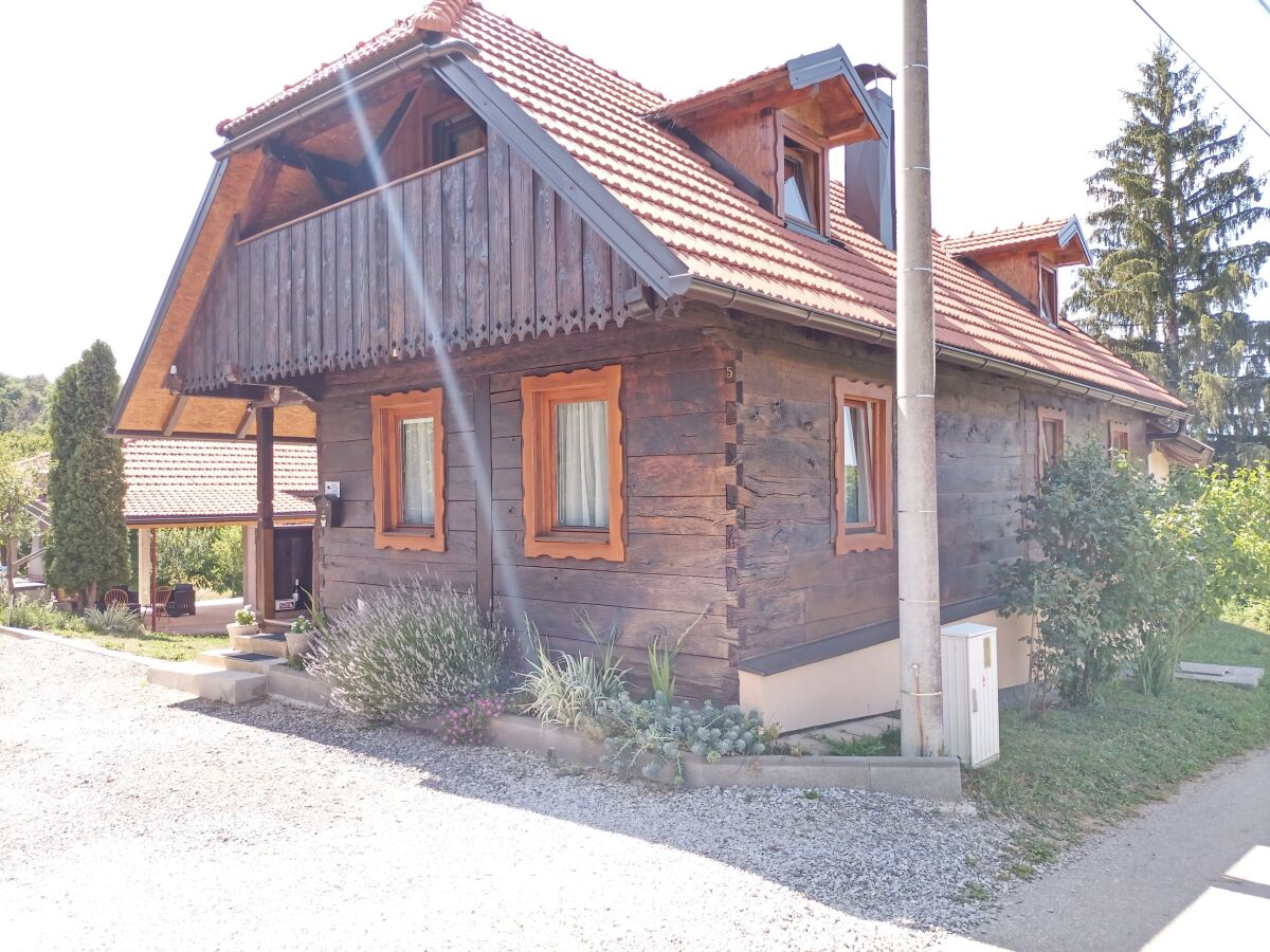 Holiday house Family friendly house with a swimming pool Mihalić Selo, Karlovac - 20284 - Family friendly house with a swimming pool Mihalić Selo, Karlovac - 20284 - Outdoor photo 2