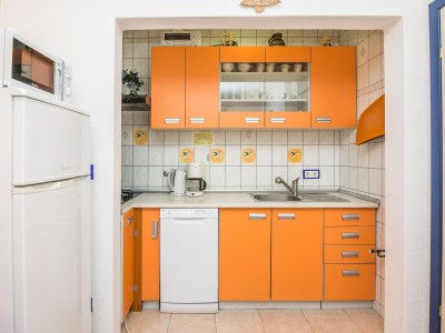 Apartment Two bedroom apartment with terrace Vir A-20750-a - Outdoor photo 8