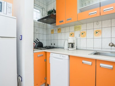 Apartment Two bedroom apartment with terrace Vir A-20750-a - Outdoor photo 9