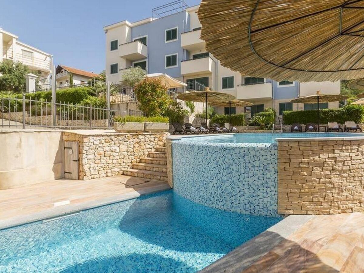 Apartment Two bedroom apartment with terrace and sea view Slatine, Čiovo A-20341-a - Outdoor photo 5