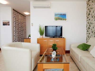 Apartment Two bedroom apartment with terrace and sea view Slatine, Čiovo A-20341-a - Outdoor photo 9