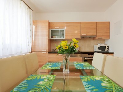 Apartment Two bedroom apartment with terrace and sea view Slatine, Čiovo A-20341-a - Outdoor photo 12