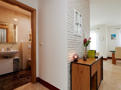 Apartment Two bedroom apartment with terrace and sea view Slatine, Čiovo A-20341-a - Outdoor photo 24