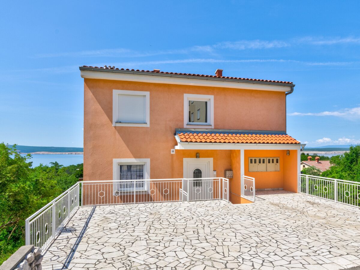 Apartment One bedroom apartment with balcony and sea view Dramalj, Crikvenica A-20803-a