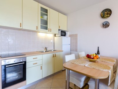 Apartment One bedroom apartment with balcony and sea view Dramalj, Crikvenica A-20803-a - Outdoor photo 6