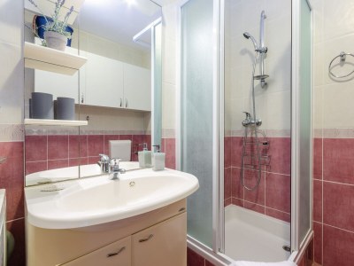 Apartment One bedroom apartment with balcony and sea view Dramalj, Crikvenica A-20803-a - Outdoor photo 11