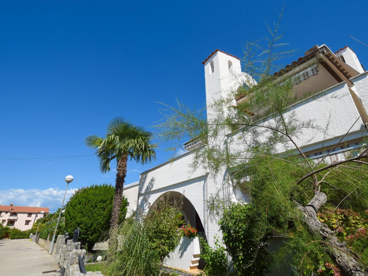 Apartment Two bedroom apartment with terrace Malinska, Krk A-20380-a - Outdoor photo 2