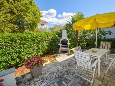 Apartment Two bedroom apartment with terrace Malinska, Krk A-20380-a - Outdoor photo 3